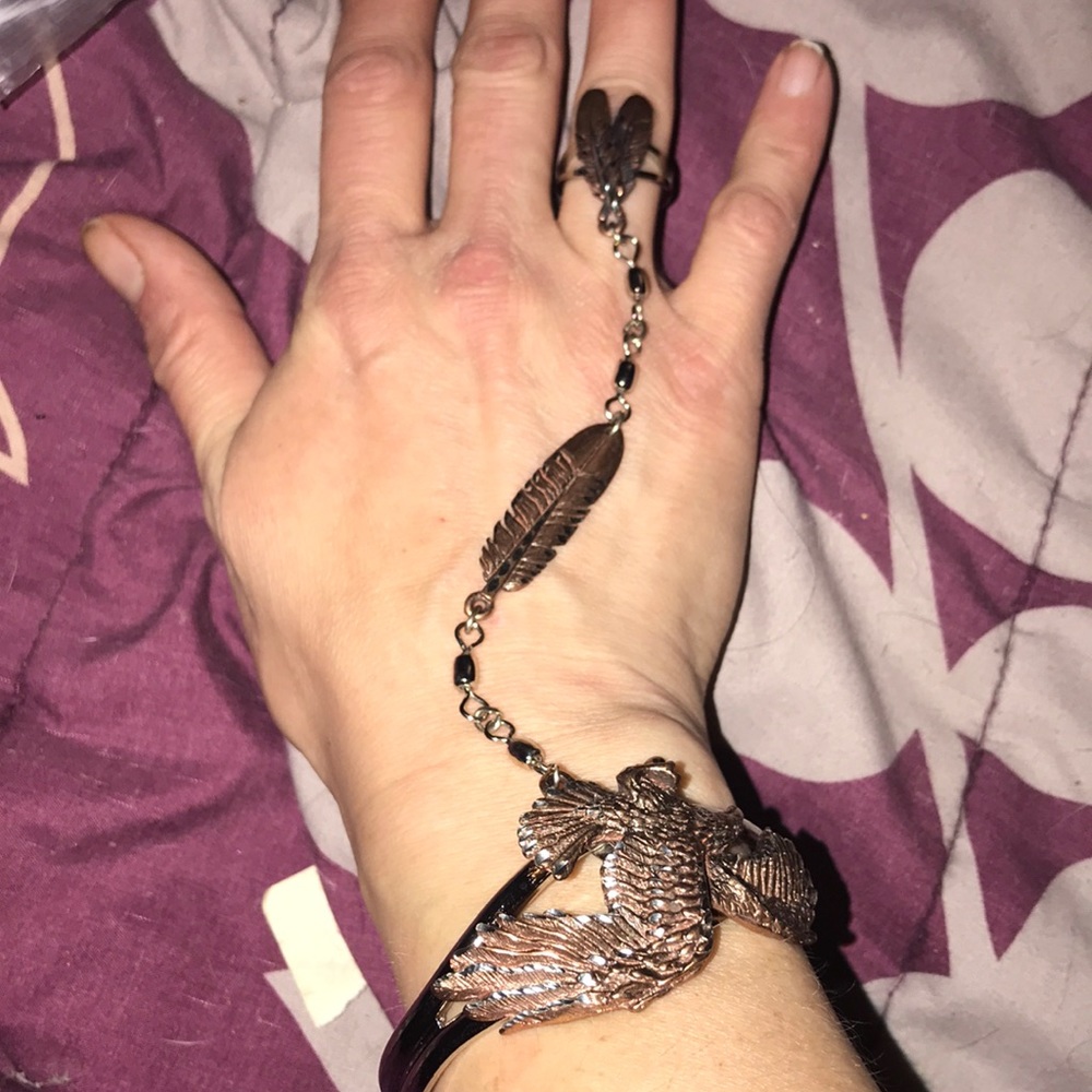 NWT, Eagle feather slave bracelet